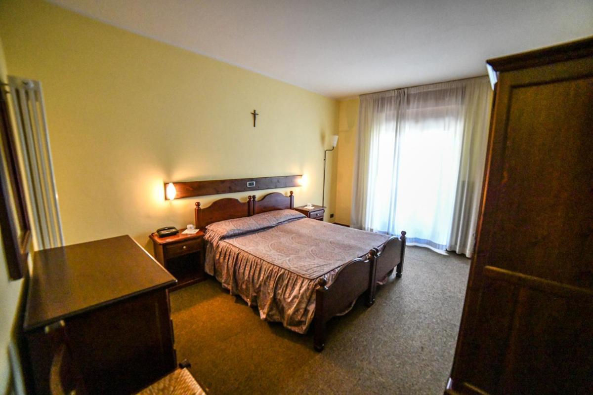 סמפיירה Hotel Monte Nebin מראה חיצוני תמונה